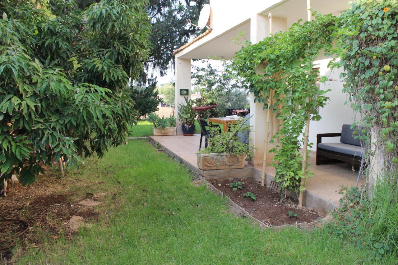 Chez Rothman Sublet Appartamento Shadmot Devora Esterno foto
